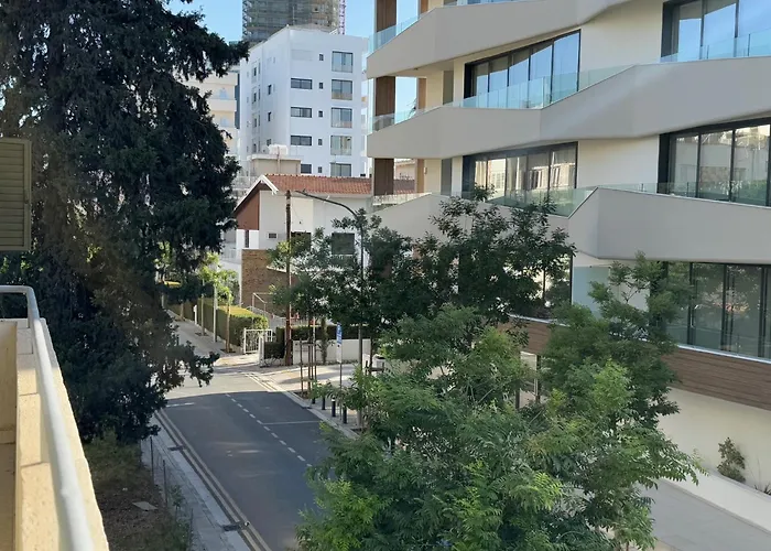 公寓 Stasandrou Center