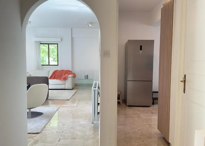 Stasandrou Center Apartman *