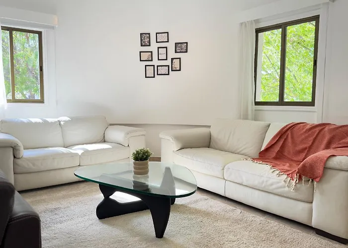 Stasandrou Center Apartman *